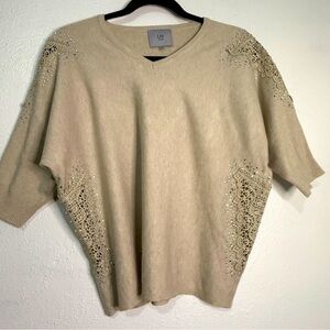 LIV Beige Short-Sleeved Knit Sweater with Appliquéd Accents, Sz S.